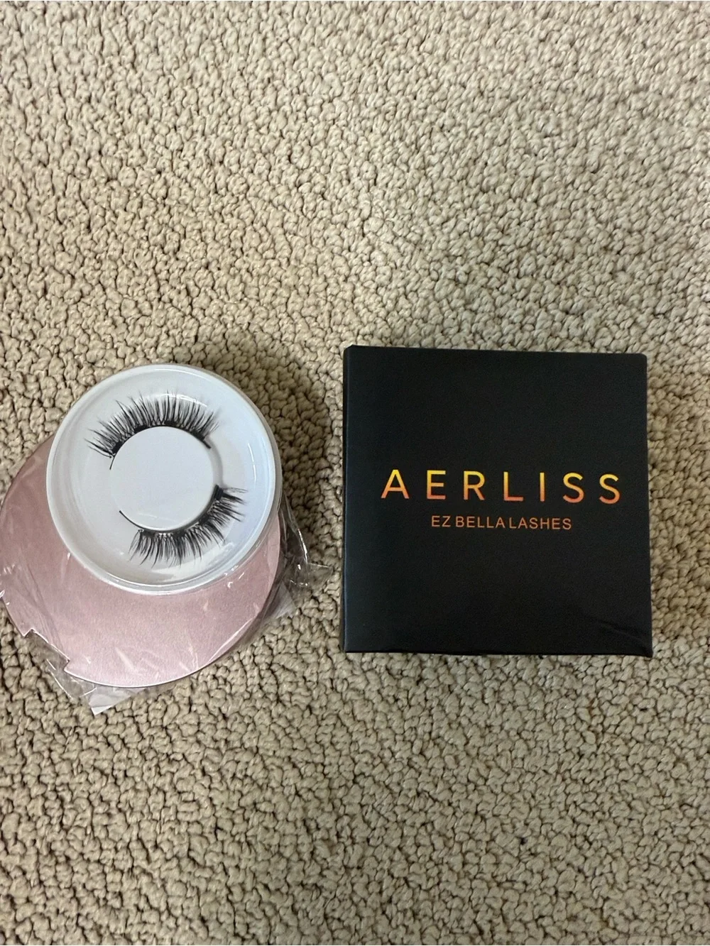 Magnetic eye lashes (3 pairs total)